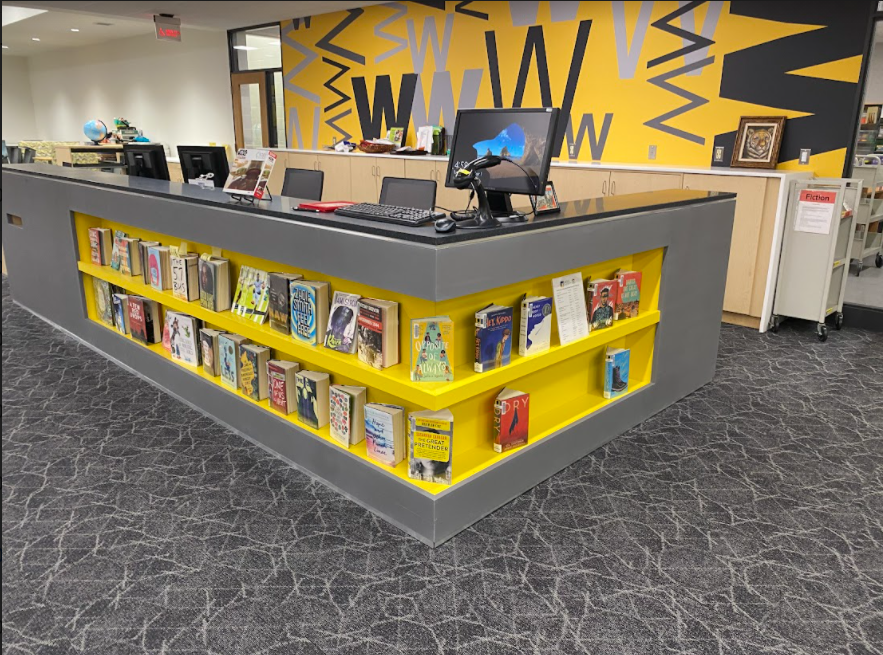 The new circulation desk 